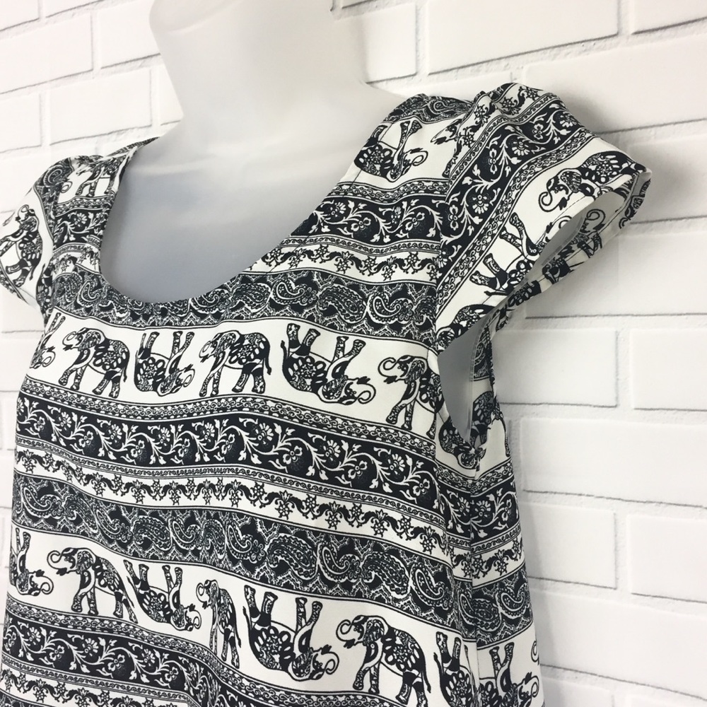 🐝 Adorable Elephant Cap Sleeve Blouse